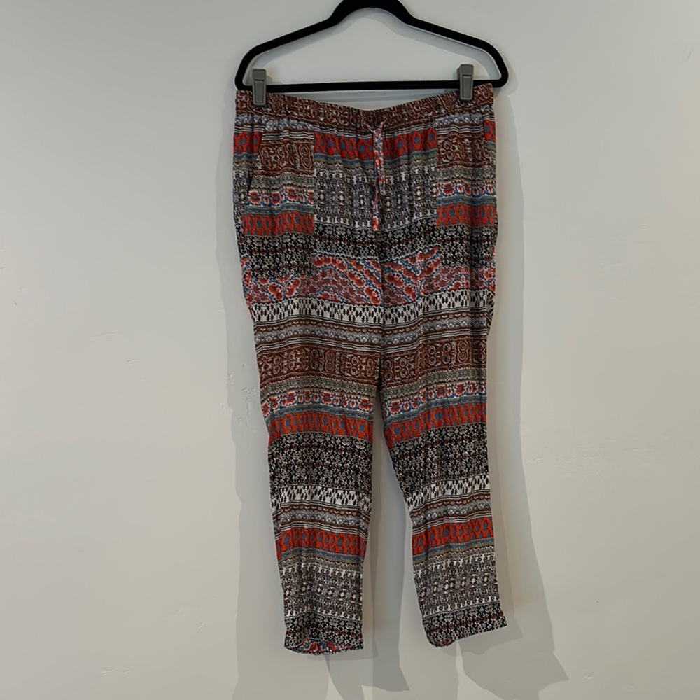 Anthropologie Lilka size L pattern joggers